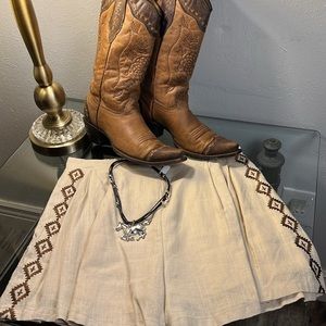 Affection Women’s Linen Blend Shorts Large Plus Necklace Large Color Tan Western